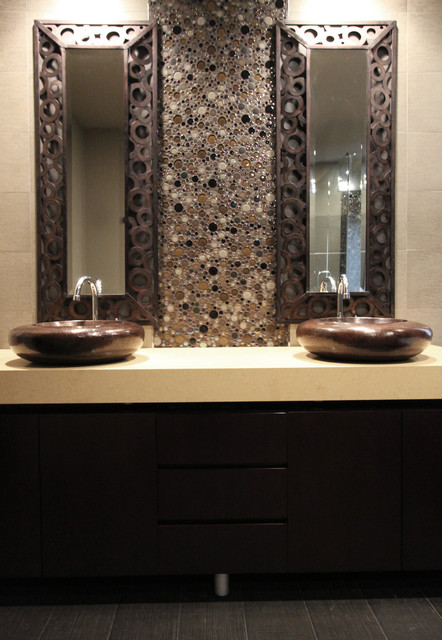 Прекрасный дизайн уютной ванной комнаты