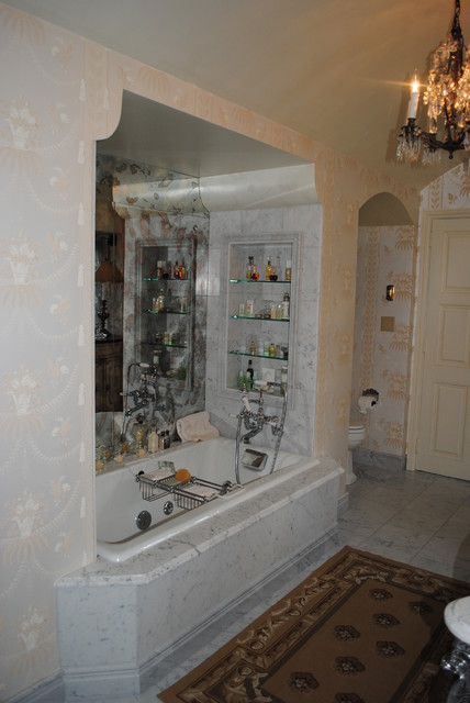 Шикарный дизайн ванной комнаты на фото.