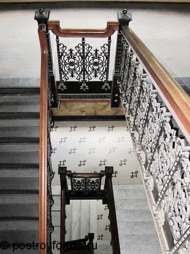 Кованная изысканная лестница